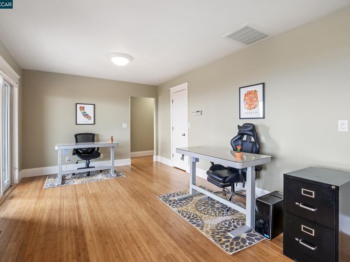 8135 Mccormick Ave, Oakland, CA | Eastmont Hills. Photo 46 of 60