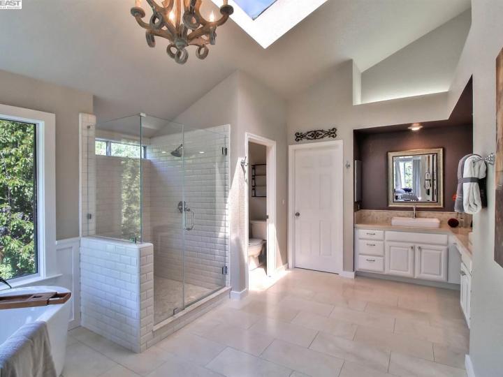 8254 Creekside Dr, Dublin, CA | The Images. Photo 25 of 40