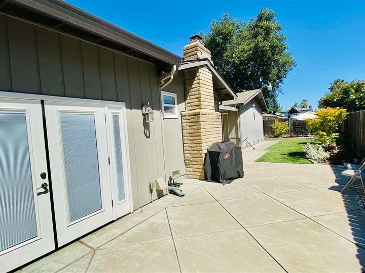 8276 Colonial Dr, Stockton, CA | . Photo 15 of 19