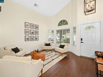 1060 Green Point Ct, Concord, CA | Live Oak. Photo 4 of 27
