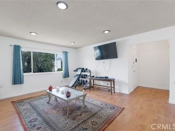 11813 Runnymede St unit #36, Los Angeles, CA