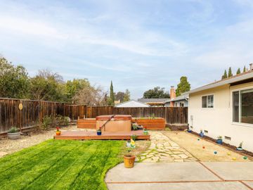 1186 Aster Ln, Livermore, CA | Springtown. Photo 5 of 20