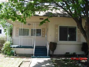 1241 R St, Newman, CA | . Photo 4 of 35