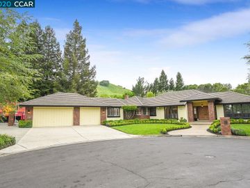 127 Bria Ct, Walnut Creek, CA | Secluded Valley. Photo 3 of 40