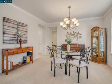 1446 Paradise Ln, Brentwood, CA | Rose Garden. Photo 5 of 15