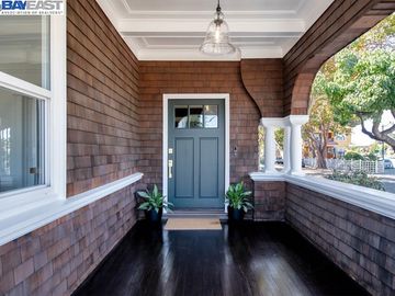 1561 5th St, Alameda, CA | West End. Photo 4 of 56