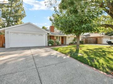 1637 Shirley Dr, Pleasant Hill, CA | Gregory Gardens. Photo 2 of 26