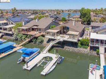 1814 Seal Way, Discovery Bay, CA | Delta Waterfront Access. Photo 3 of 40