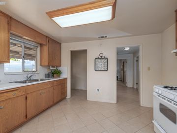 196 Sycamore St, Fremont, CA | Niles. Photo 6 of 32