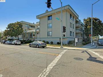 2077 Washington Ave unit #106, Estabrook, CA