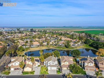 2115 Prestwick Dr, Discovery Bay, CA | Discovery Bay Country Club. Photo 3 of 36