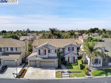2236 Winchester Loop, Discovery Bay, CA | Lake Shore. Photo 2 of 53