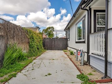 2321 88th Ave, Oakland, CA | 1000  0aks. Photo 3 of 30