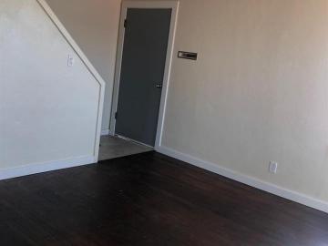 261 W Chanslor Ave, Richmond, CA, 94801 Townhouse. Photo 3 of 12