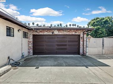 2680 Sunnycrest Ct, Fremont, CA | Mission Area. Photo 6 of 34