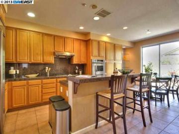 35252 Britton Hill Ter, Fremont, CA | Niles Station. Photo 6 of 22