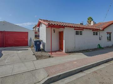 400 W Beverly Pl, Tracy, CA | Downtown. Photo 4 of 21