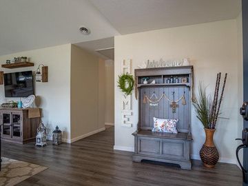 450 Clearview Dr, Hollister, CA | . Photo 6 of 41
