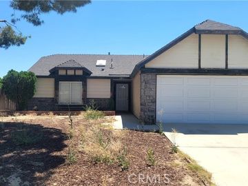 45112 Colleen Dr, Lancaster, CA