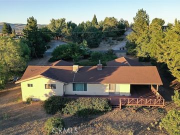 471 Wingfield Rd, Susanville, CA | . Photo 3 of 6