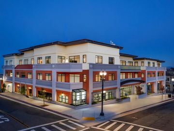 520 Lighthouse Ave unit #303, Pacific Grove, CA