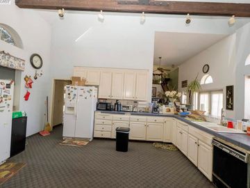 527 Canal School Rd, Newman, CA | . Photo 3 of 24