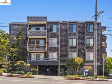 696 Athol Ave unit #304, Cleveland Heights, CA