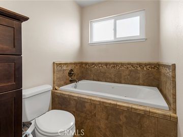746 Lee Ave, Newman, CA | . Photo 5 of 24