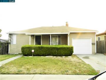 748 S 40th St, Laural, CA