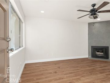 930 Olive Dr, Bakersfield, CA | . Photo 3 of 29